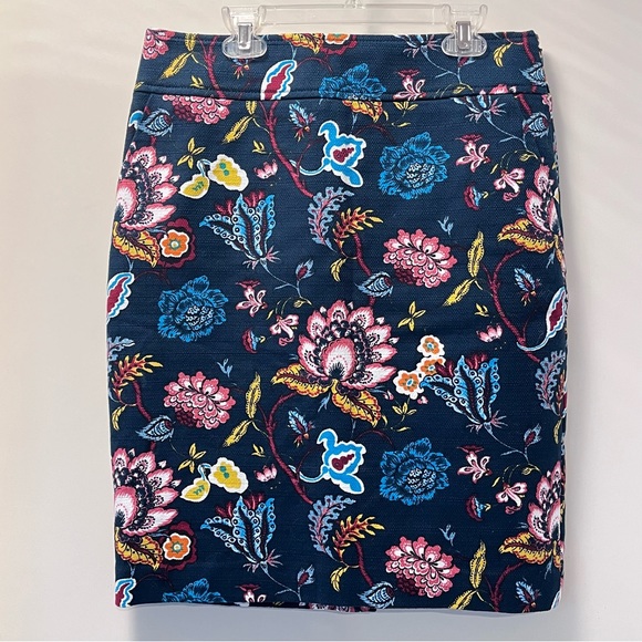Loft Floral Pencil Skirt size 6 - Picture 15 of 15